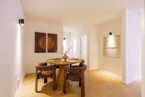 Prime 2BR w/ Modern Design in Central Lisbon