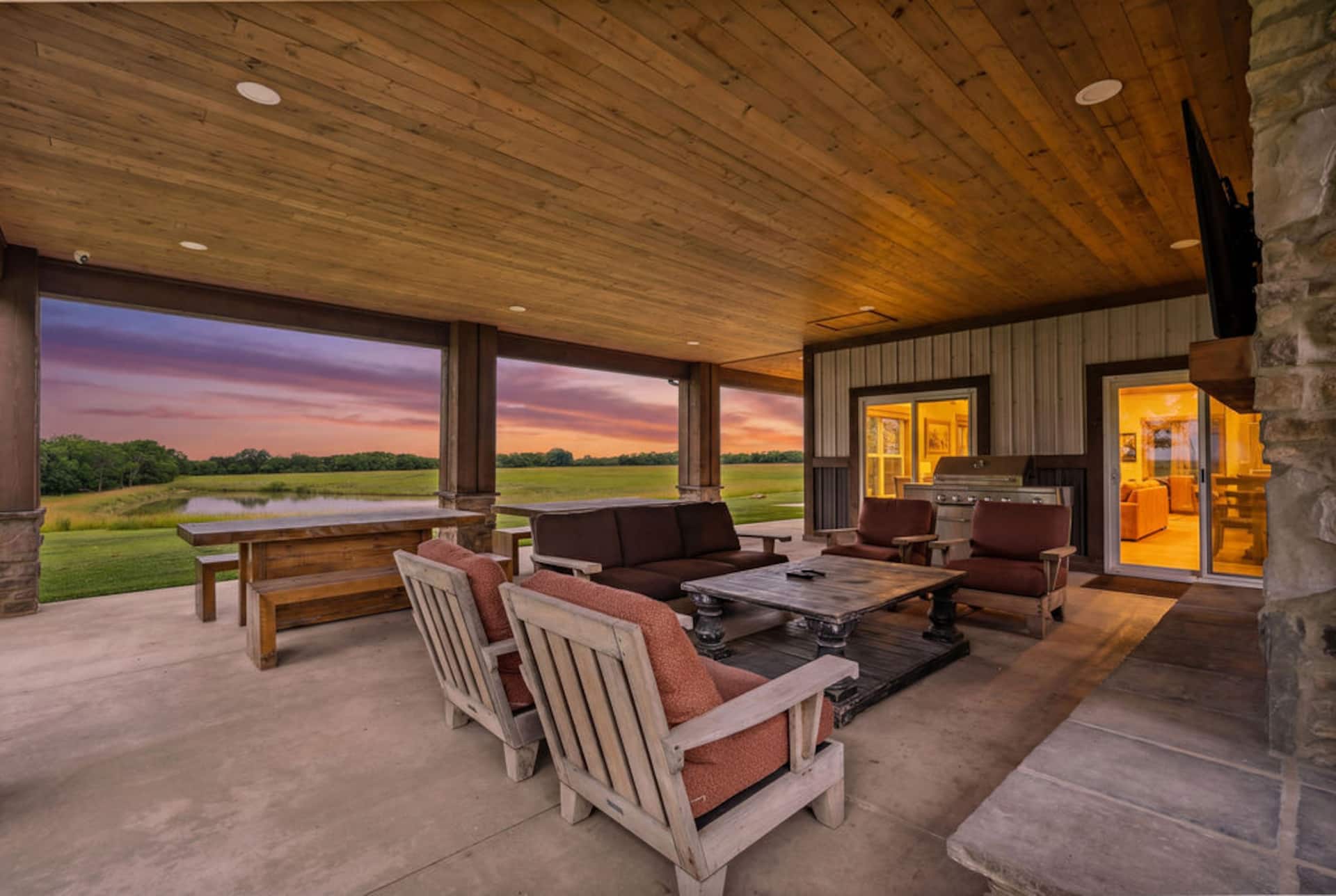 Rantoul Wilderness Ranch On 440 Acres With Hot Tub