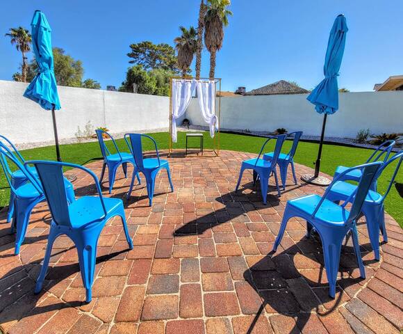 Perfect Location with Pool/Spa near LVStrip gallery image 4