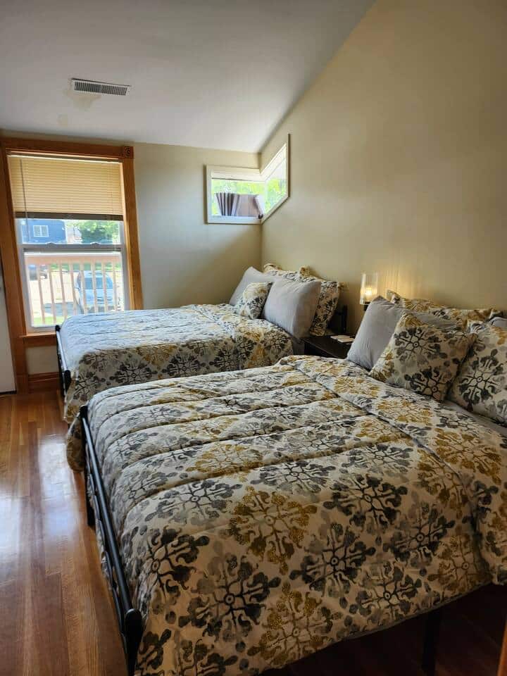 საძინებელი 1