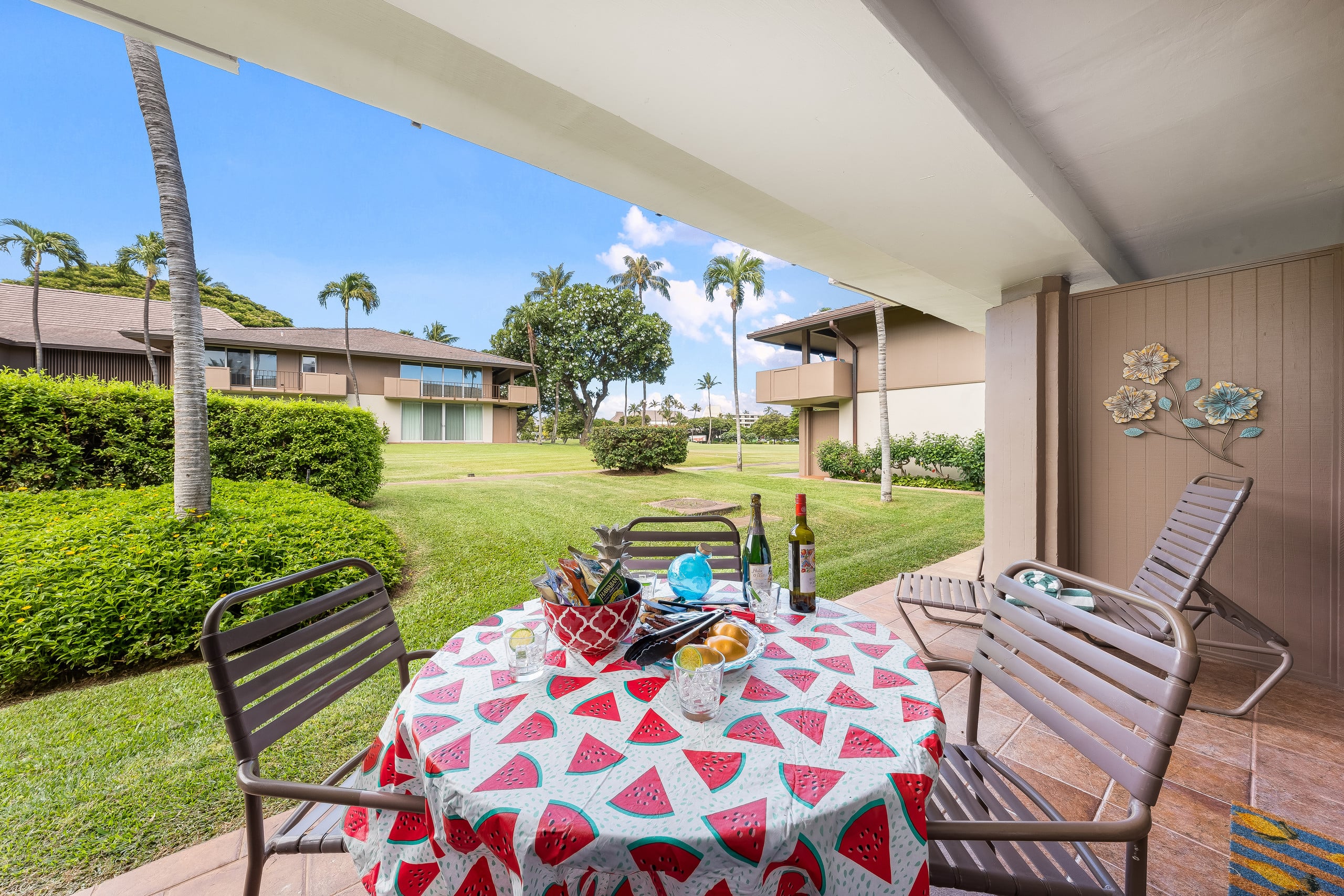 Condo in Lahaina · ★4.52 · 1 bedroom · 2 beds · 1 bath - Image 8