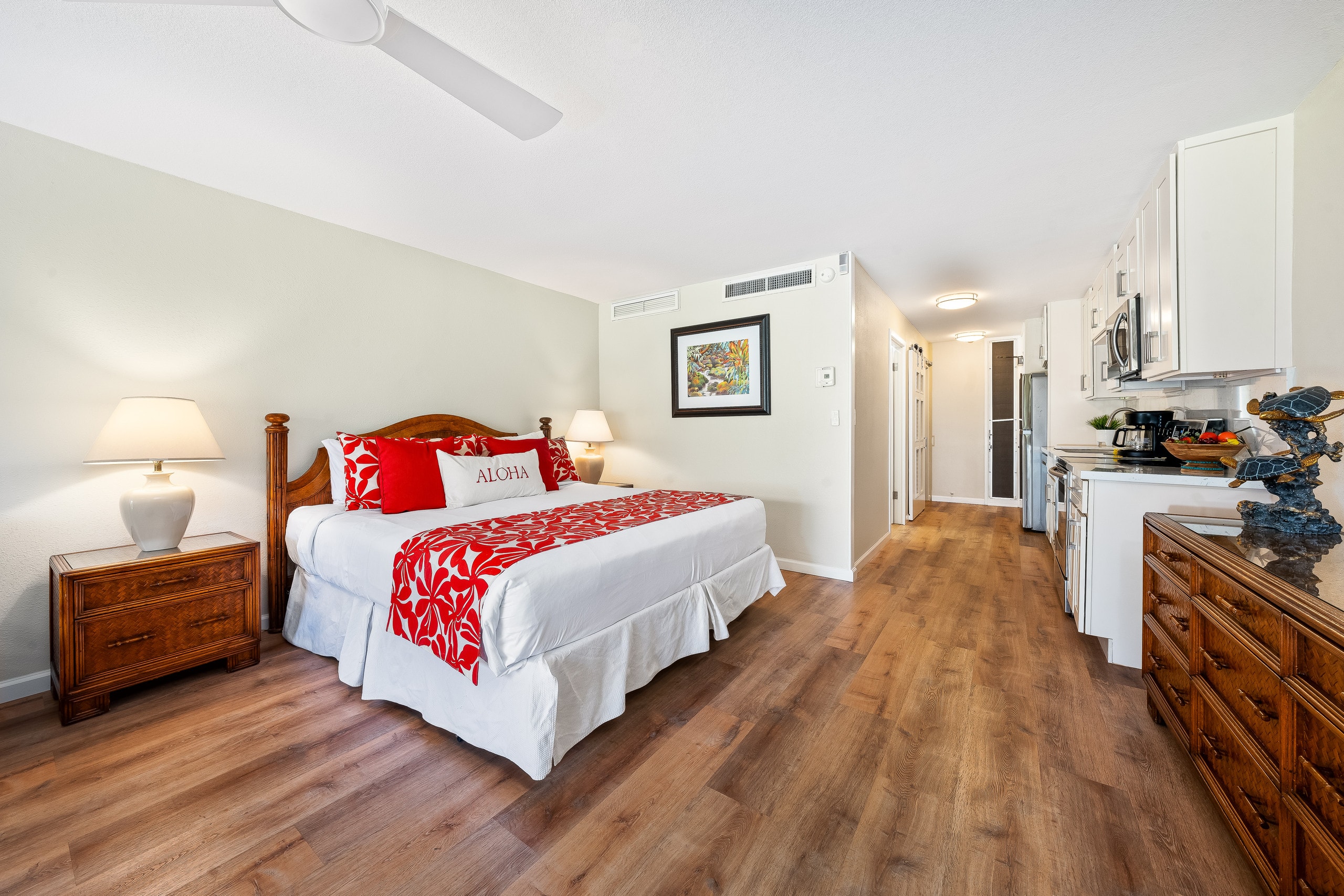Condo in Lahaina · ★4.52 · 1 bedroom · 2 beds · 1 bath - Image 4