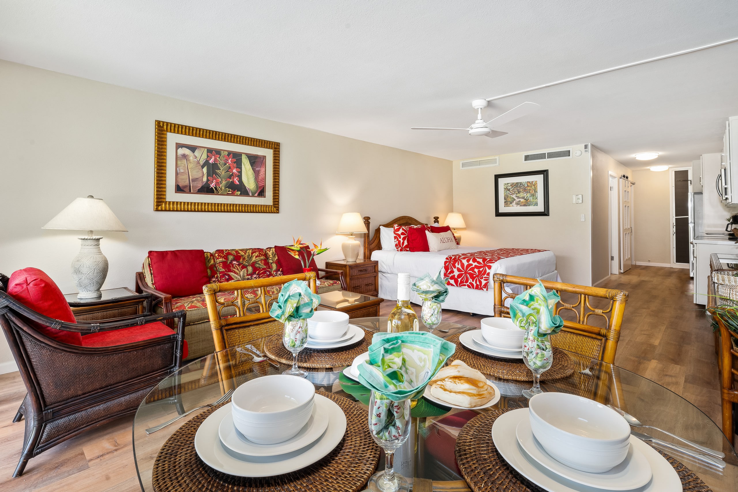 Condo in Lahaina · ★4.52 · 1 bedroom · 2 beds · 1 bath - Image 2