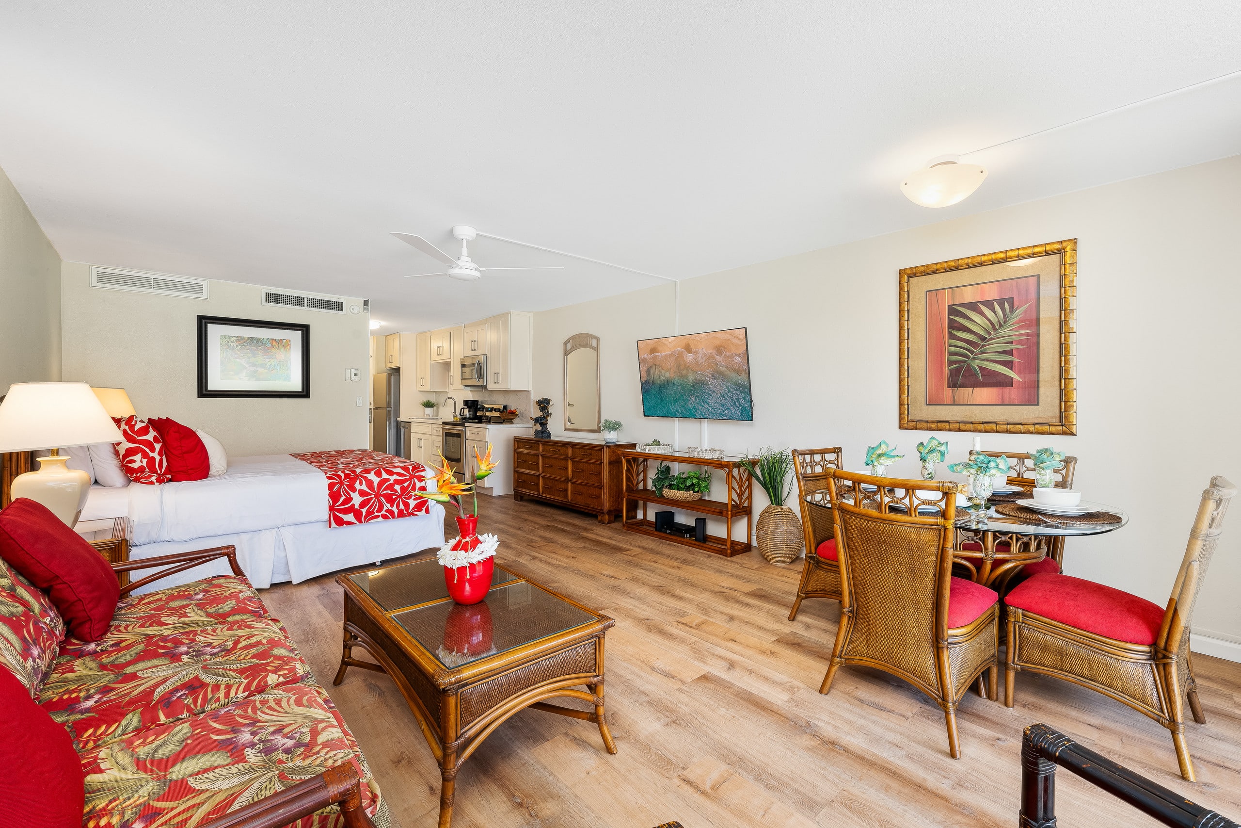 Condo in Lahaina · ★4.52 · 1 bedroom · 2 beds · 1 bath - Image 14