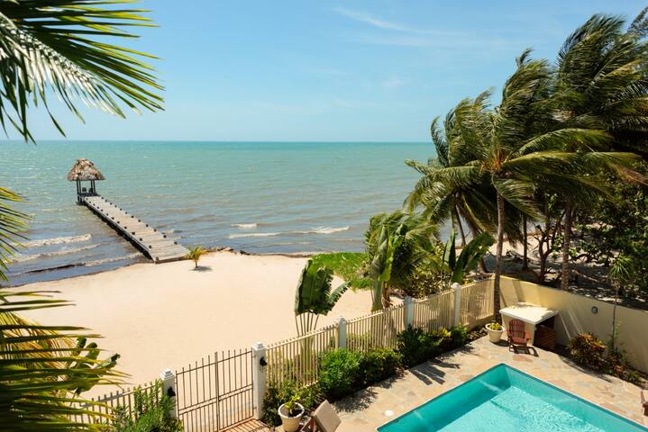 Large 5+ Bedroom Oceanfront w/ Pier and Pool gallery image 2