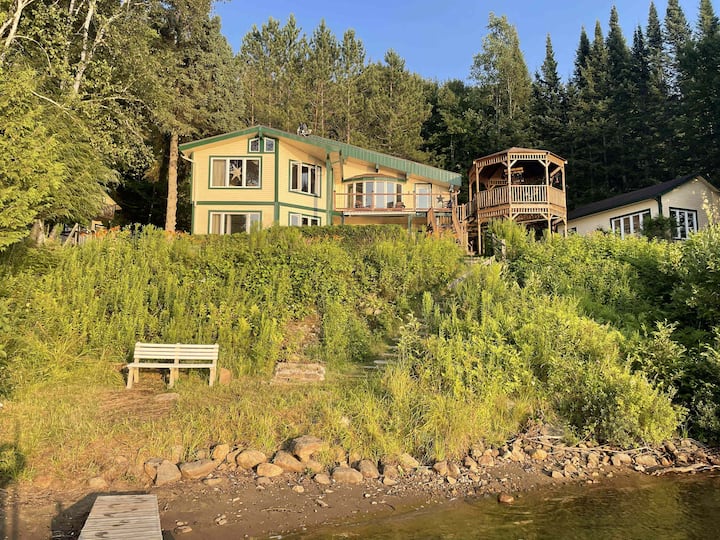 Spa & Bord De Lac | Chalet Le Colibri - Laurentides