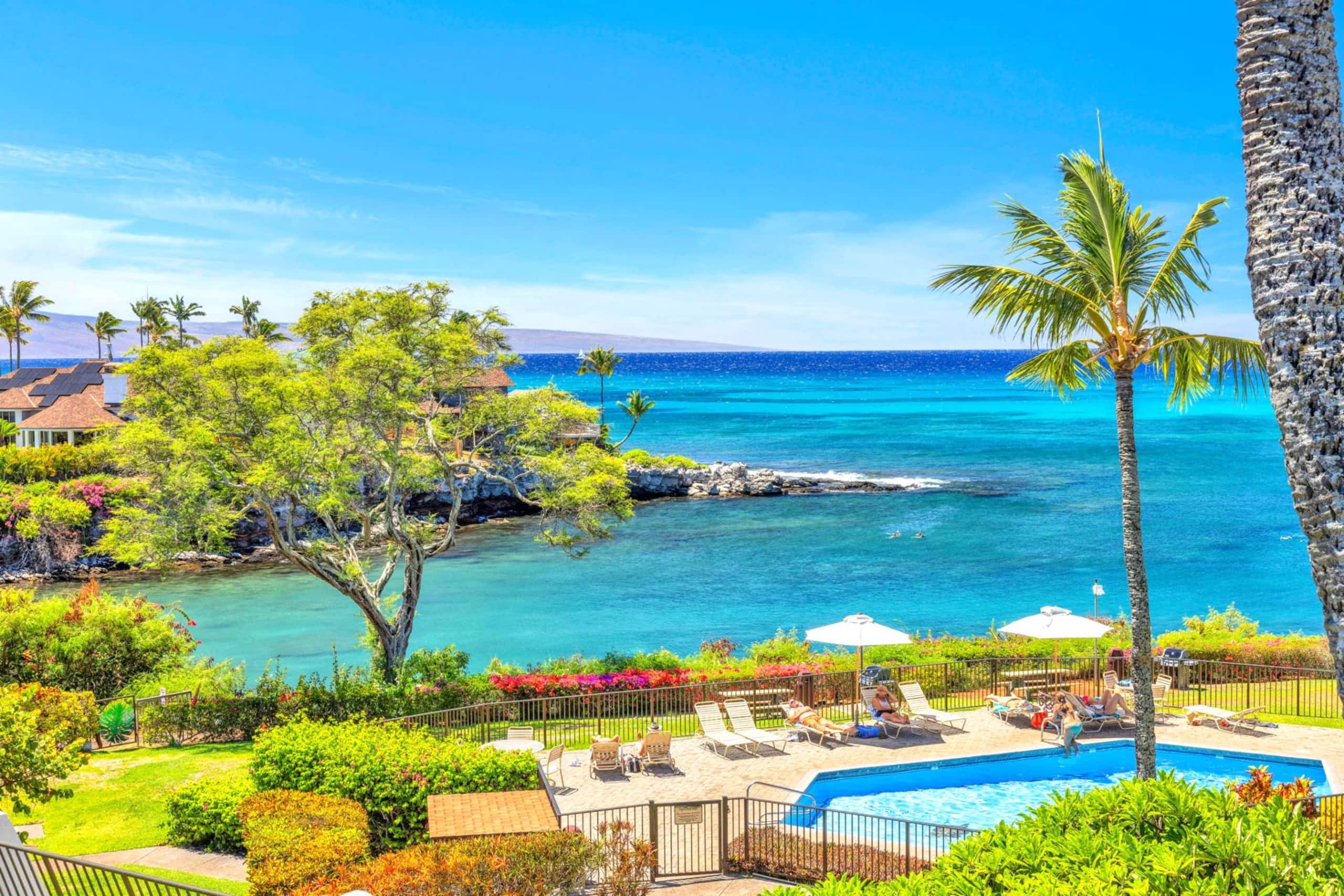Condo in Lahaina · ★4.0 · 2 bedrooms · 3 beds · 2 baths - Image 2