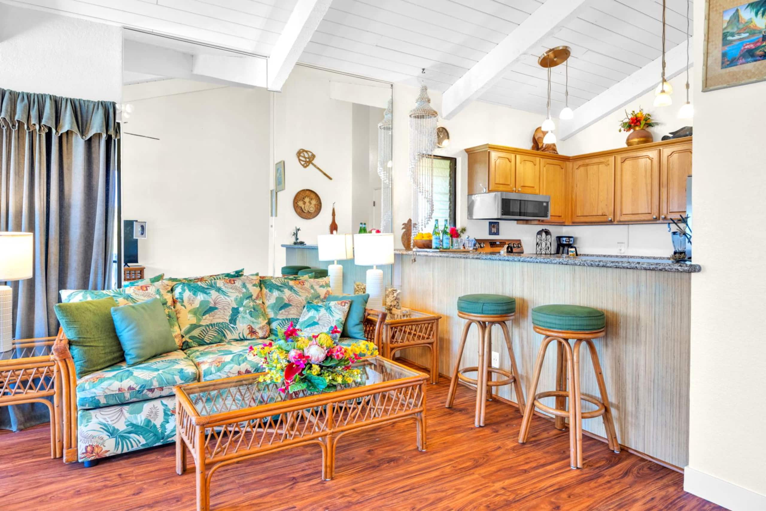 Condo in Lahaina · ★4.0 · 2 bedrooms · 3 beds · 2 baths - Image 16