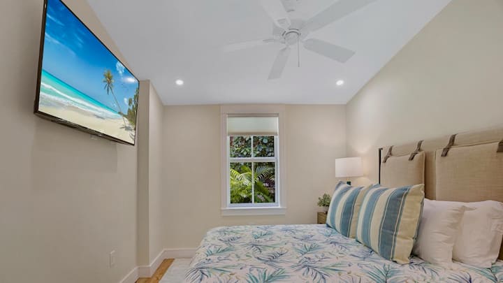 Also with a Queen bed...