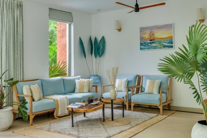 Living room image 4