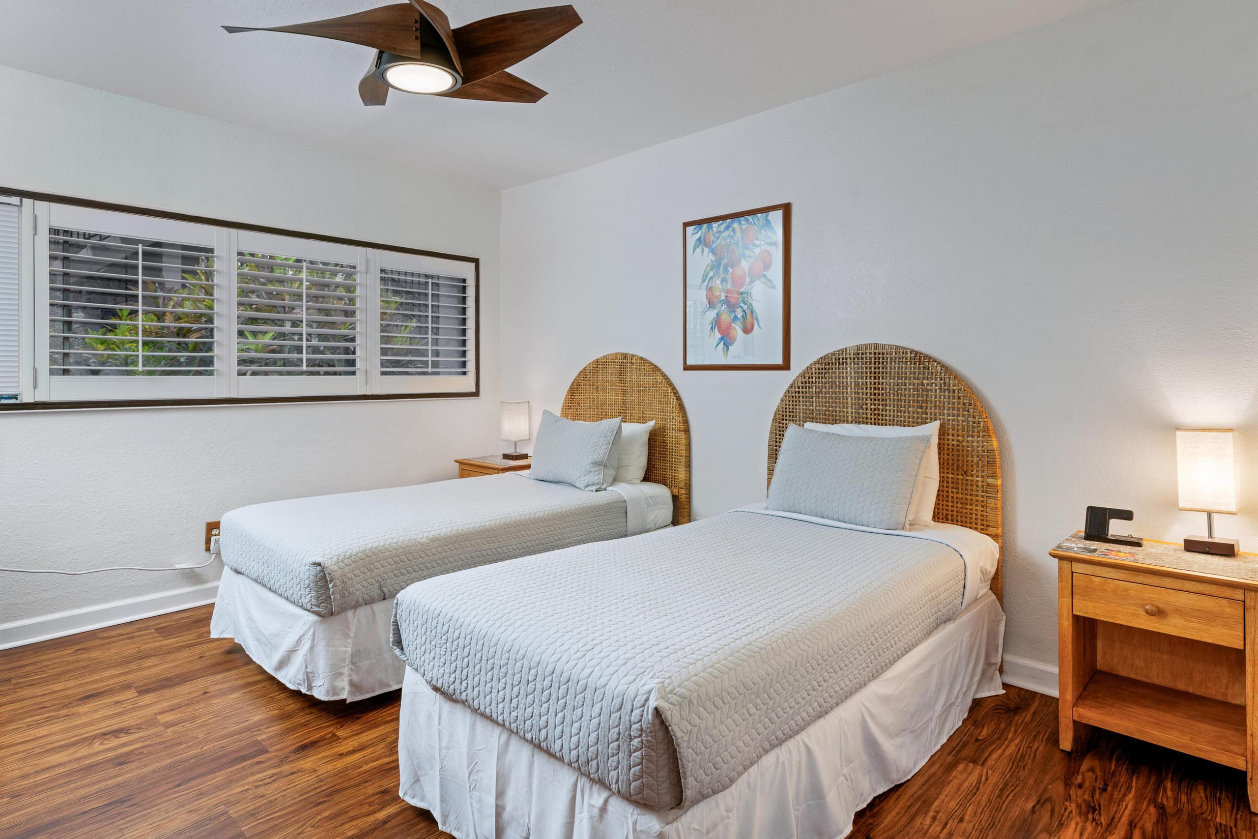Condo in Kailua-Kona · ★4.4 · 2 bedrooms · 3 beds · 2 private baths - Image 12