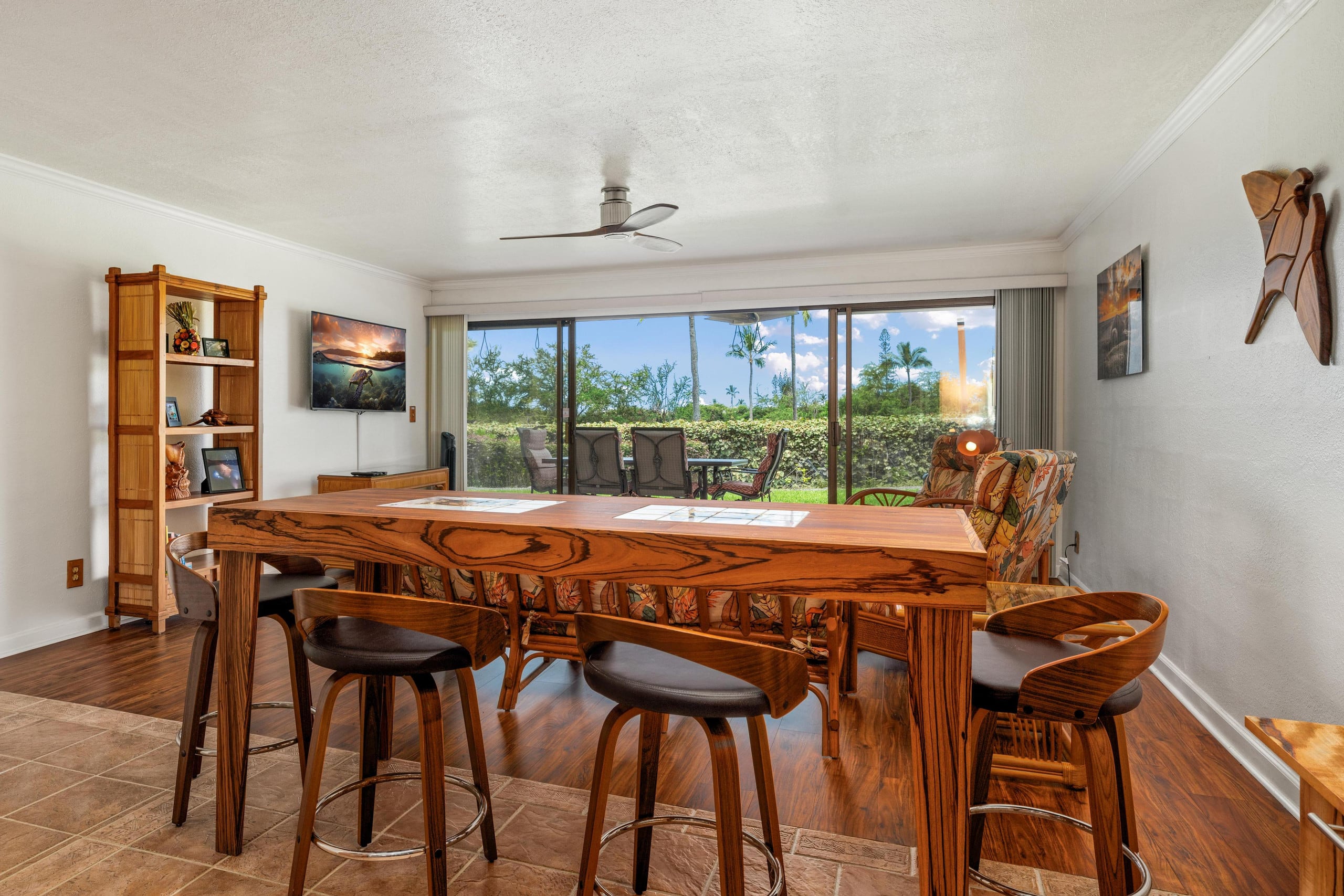 Condo in Kailua-Kona · ★4.4 · 2 bedrooms · 3 beds · 2 private baths - Image 7
