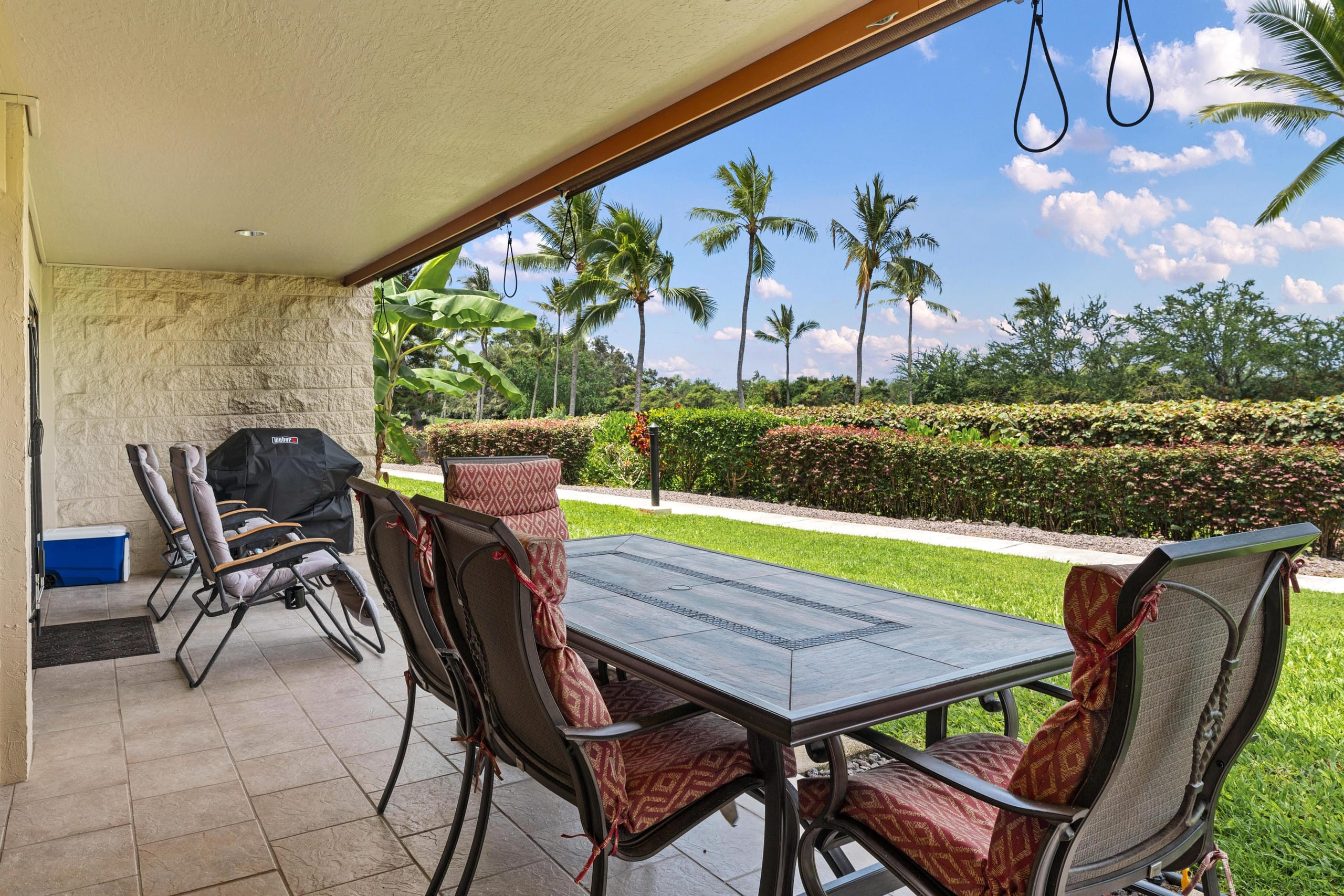 Condo in Kailua-Kona · ★4.4 · 2 bedrooms · 3 beds · 2 private baths - Image 1