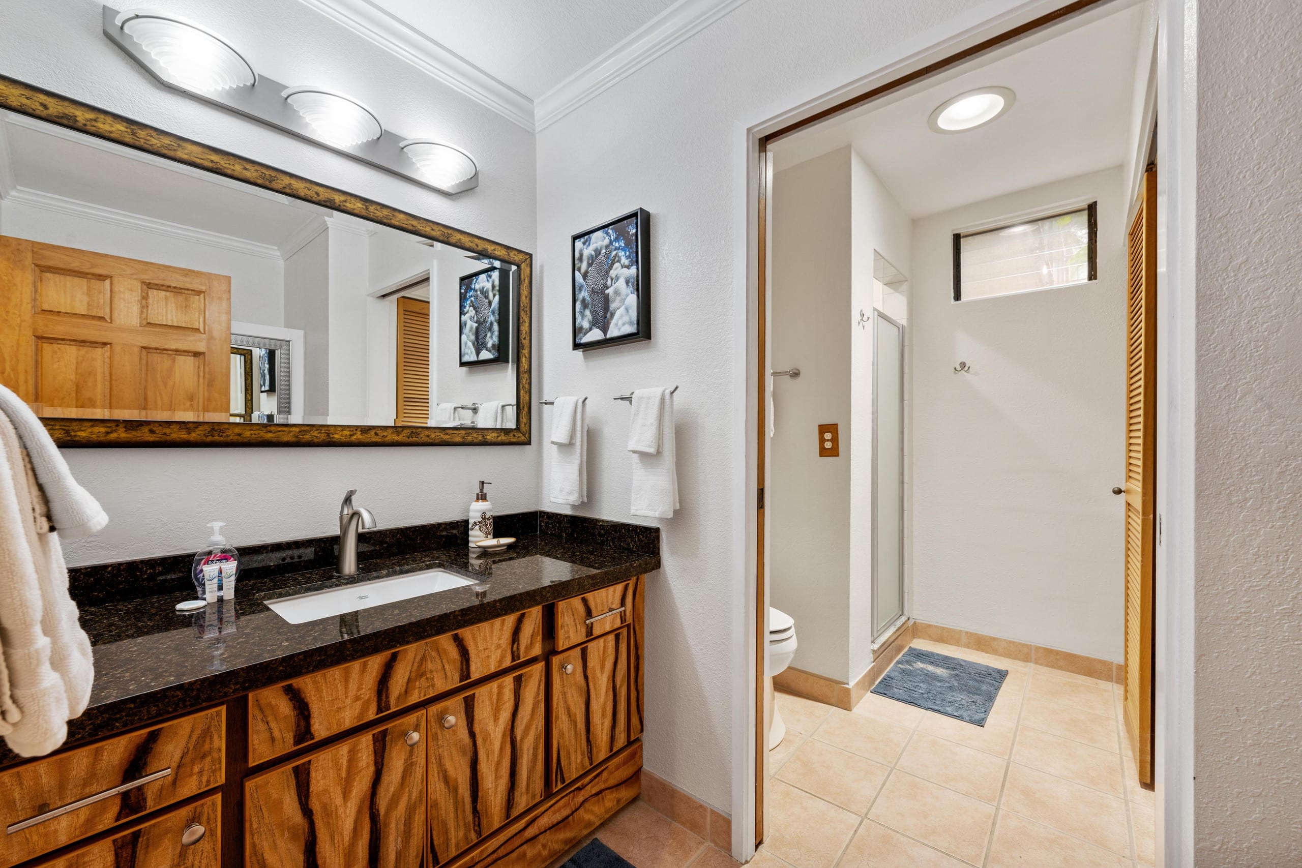 Condo in Kailua-Kona · ★4.4 · 2 bedrooms · 3 beds · 2 private baths - Image 15