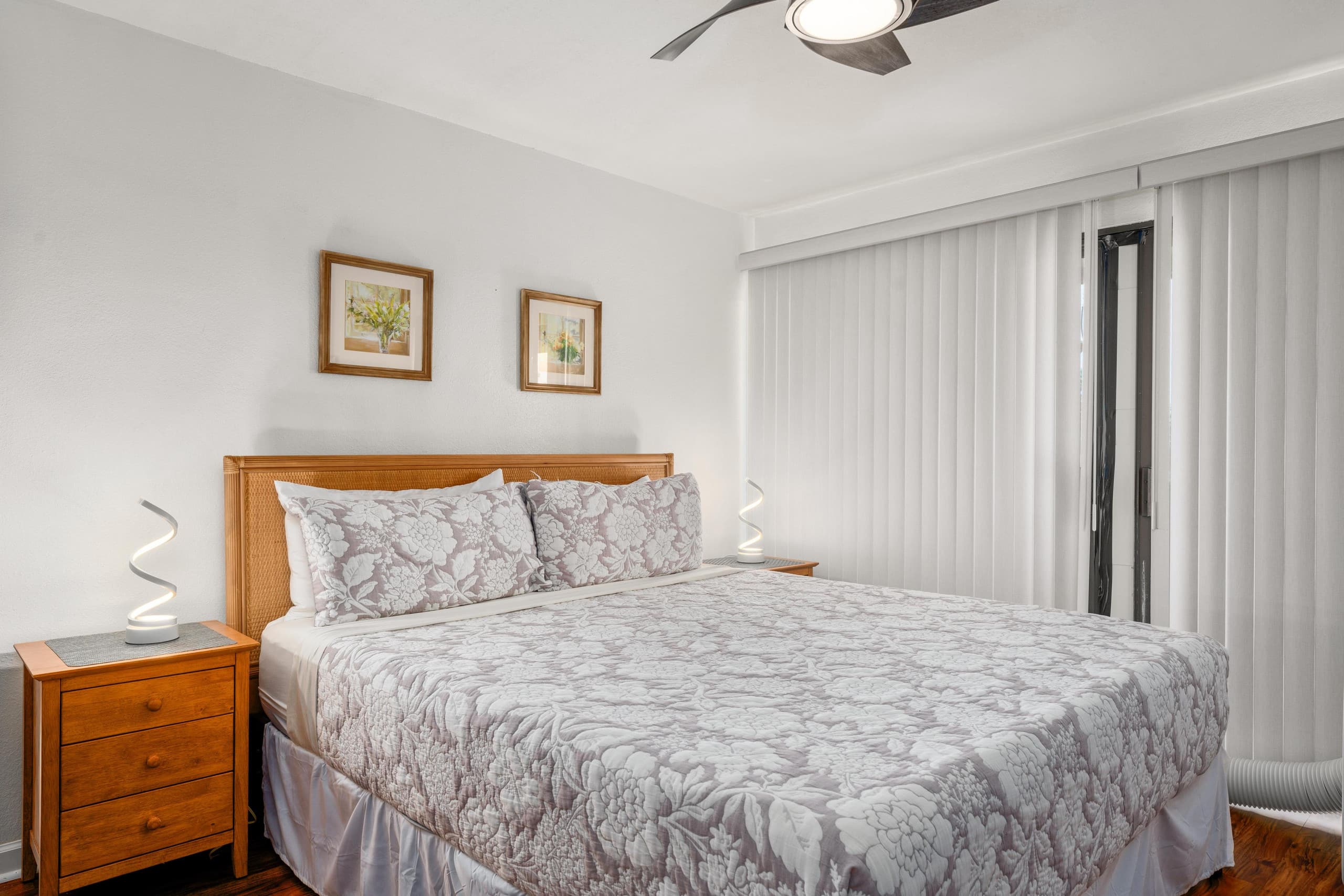 Condo in Kailua-Kona · ★4.4 · 2 bedrooms · 3 beds · 2 private baths - Image 18