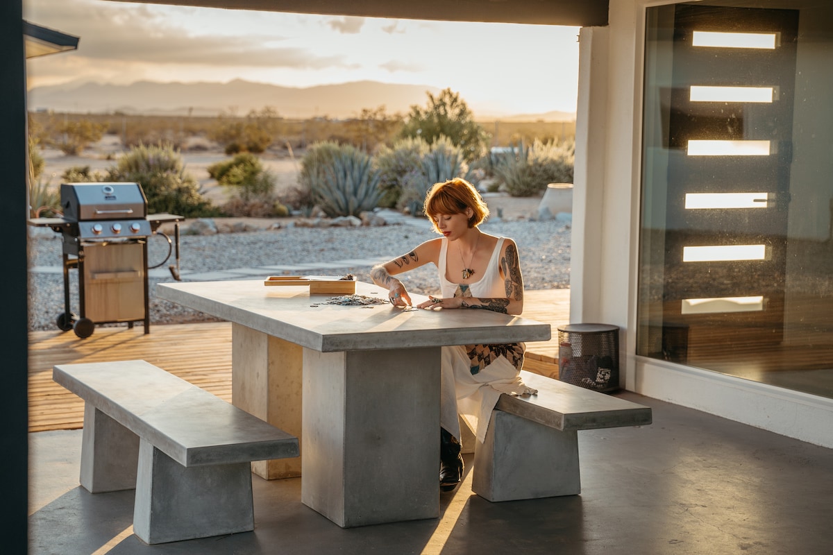 Zen Casa · Serene Escape w/ Hot Tub, Soaking Pool - Houses for
