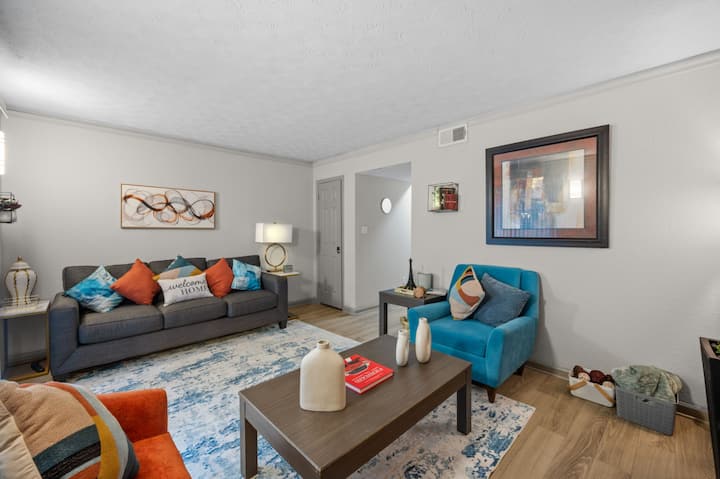 2 Luxury King Beds - Short Walk To Truist Park - Smyrna, GA