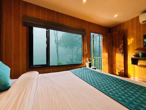 De Spicewoods | AC | Infinity Pool | Forest view