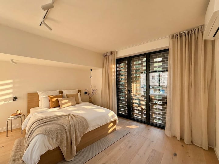 Turnkey | Henry's Tower Apartment Ii-3 - Praga