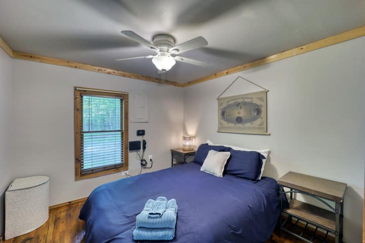 26-web-o-mls-1458-Vanderpool-Villas_17