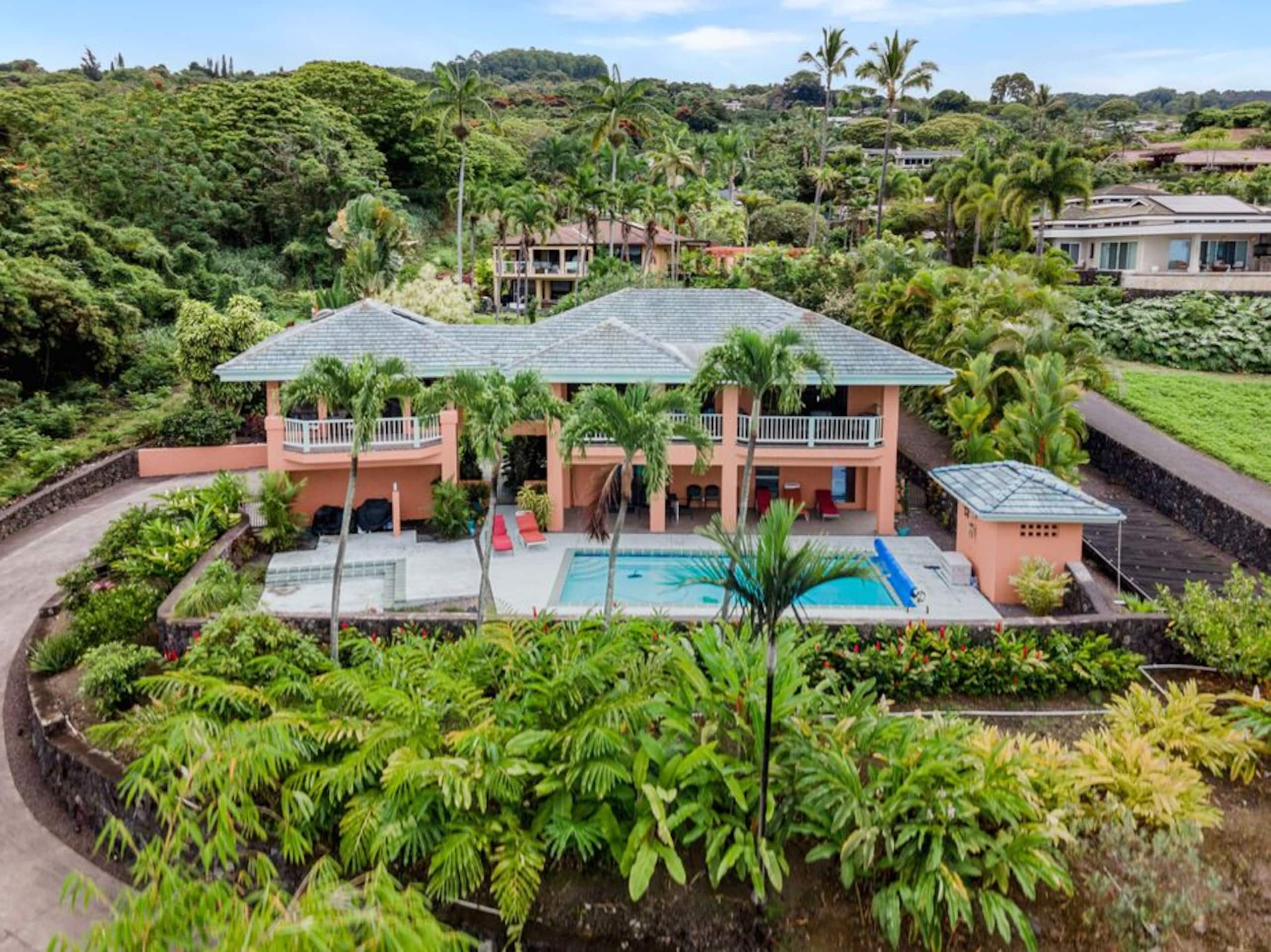 Home in Kailua-Kona · ★5.0 · 3 bedrooms · 4 beds · 2.5 baths - Image 1