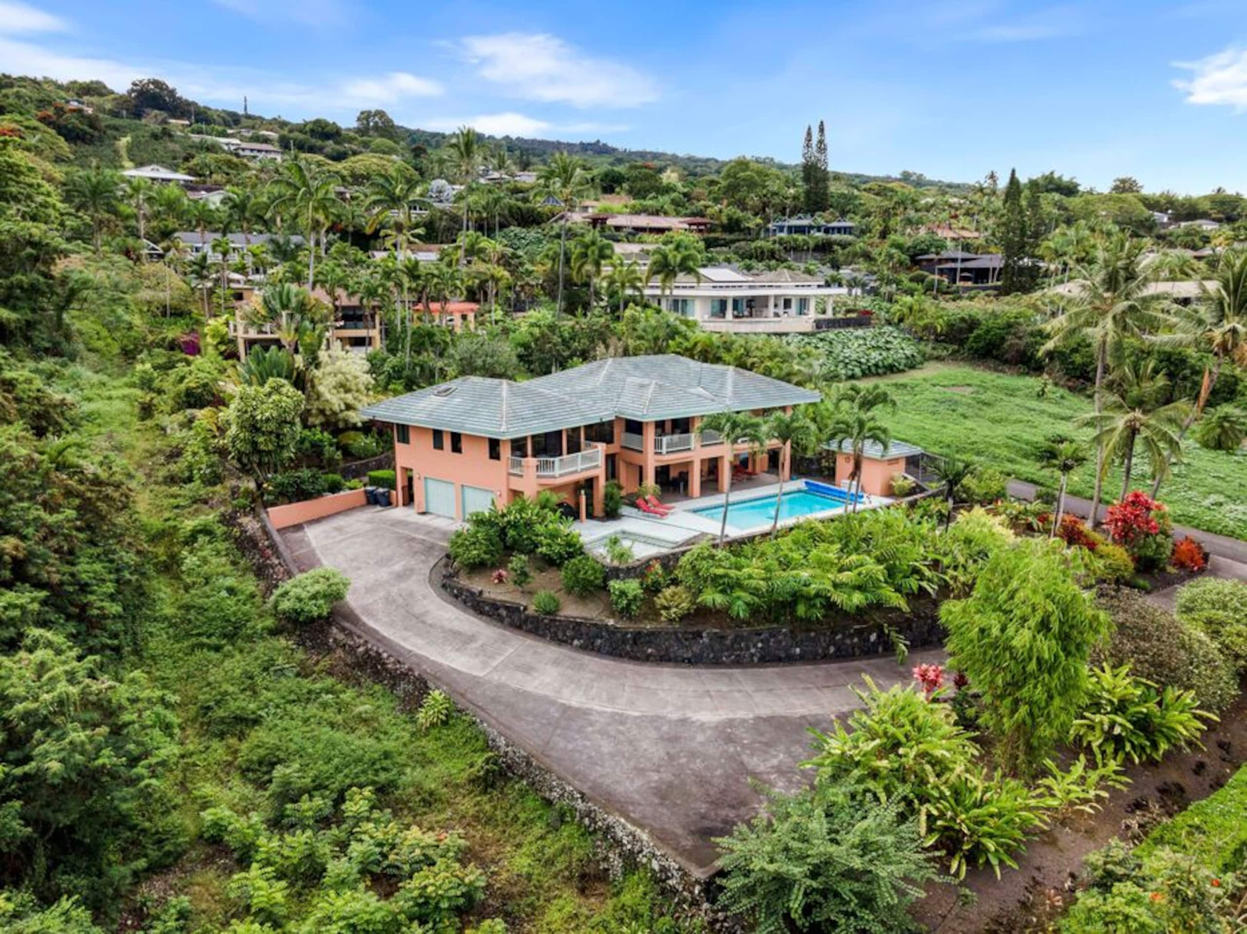 Home in Kailua-Kona · ★5.0 · 3 bedrooms · 4 beds · 2.5 baths - Image 62
