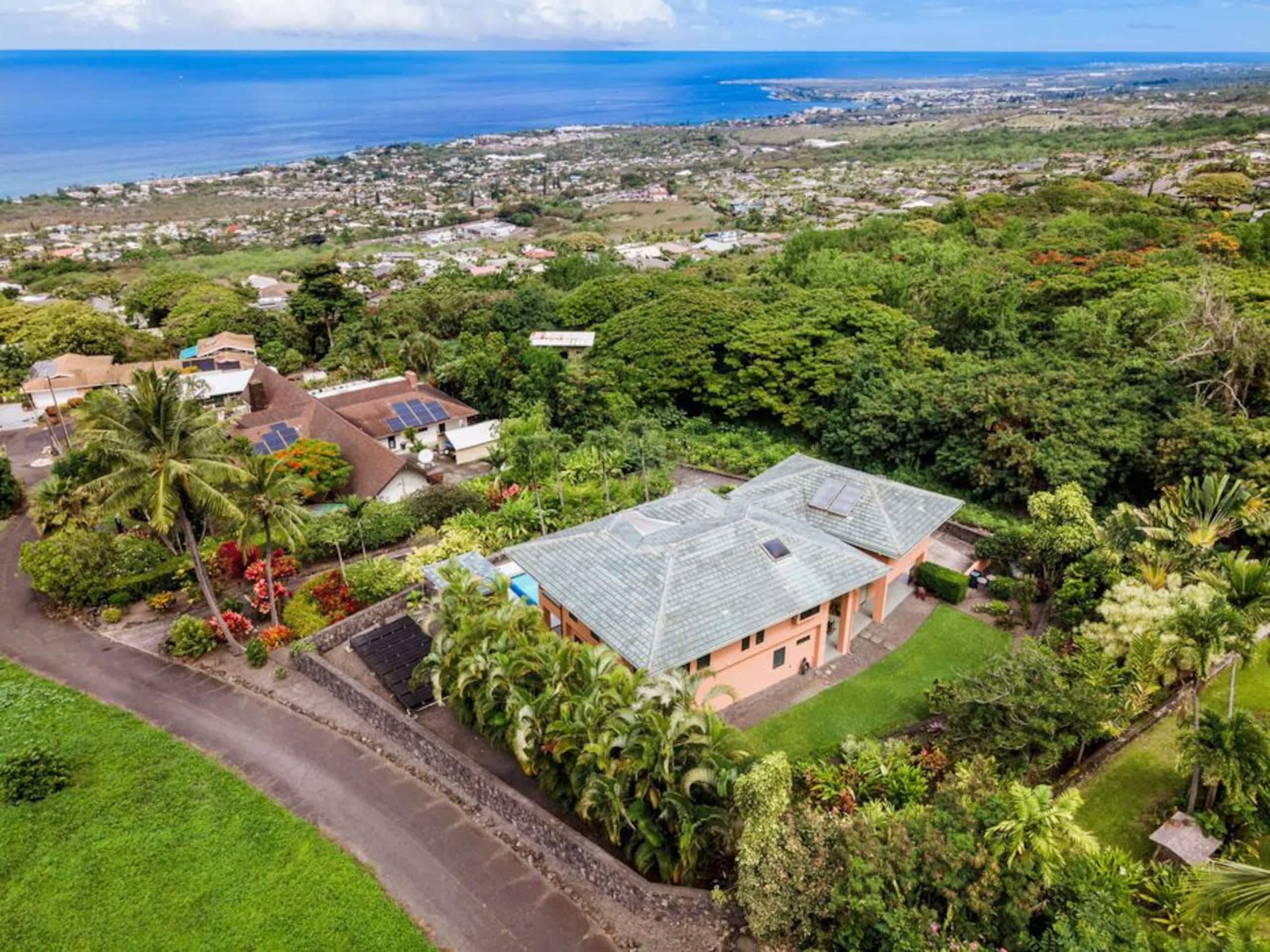 Home in Kailua-Kona · ★5.0 · 3 bedrooms · 4 beds · 2.5 baths - Image 57
