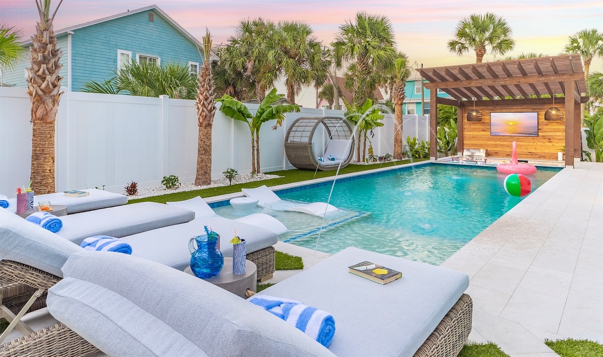 Private Resort‑Style Beach Retreat w/ Swim‑Up Bar