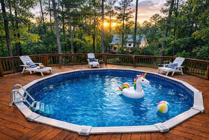 Pool & Hot Tub | Large Decks W/ Games - Broken Bow, OK