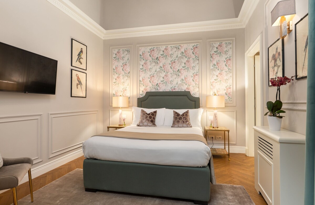 Autumn, Bedroom, Spring, Summer