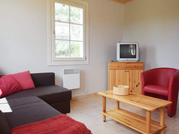 Maison De Vacances Au Calme Aux Vans Avec Piscine - Les Vans