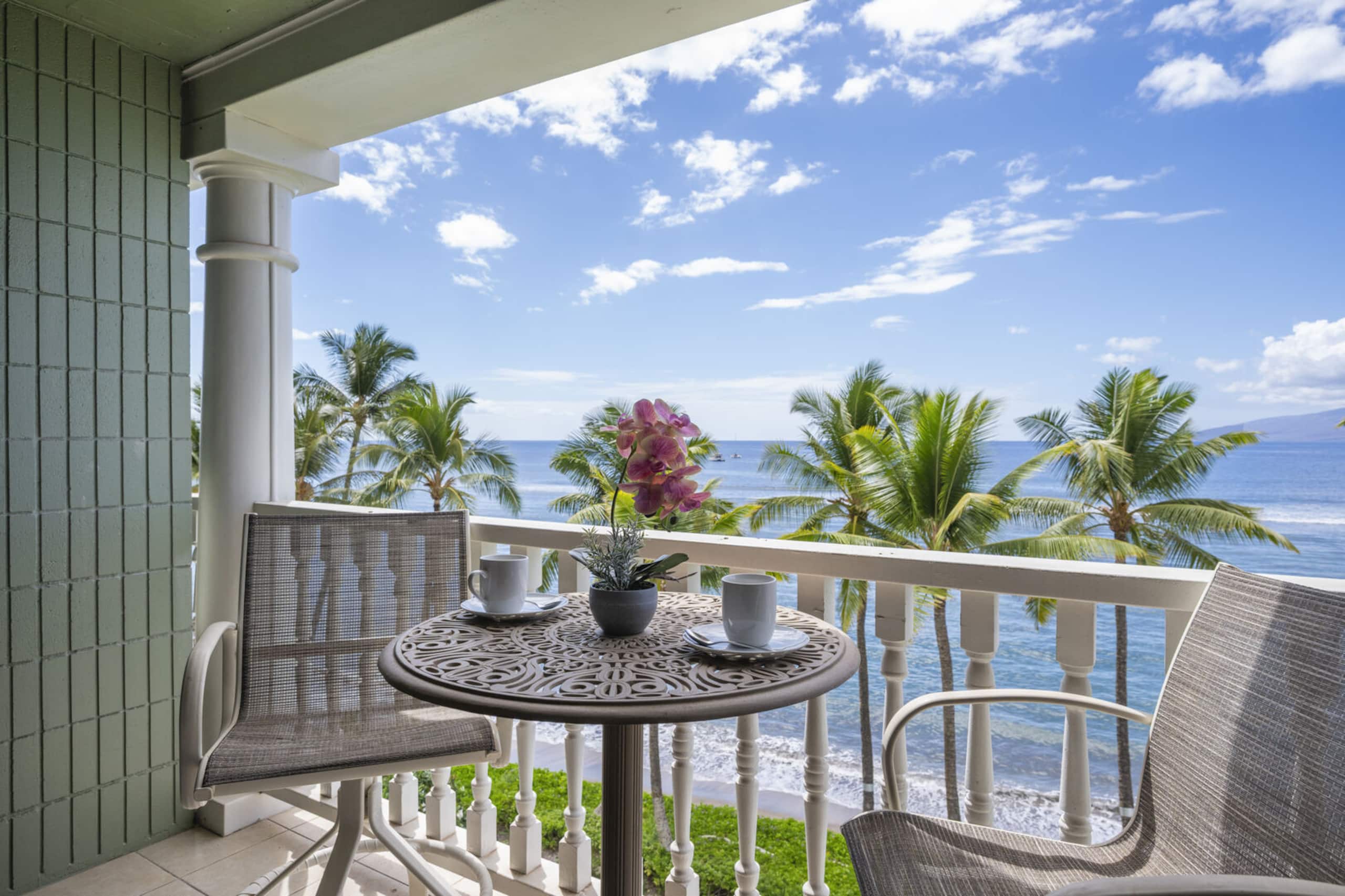 Condo in Lahaina · ★5.0 · Studio · 1 private bath - Image 9