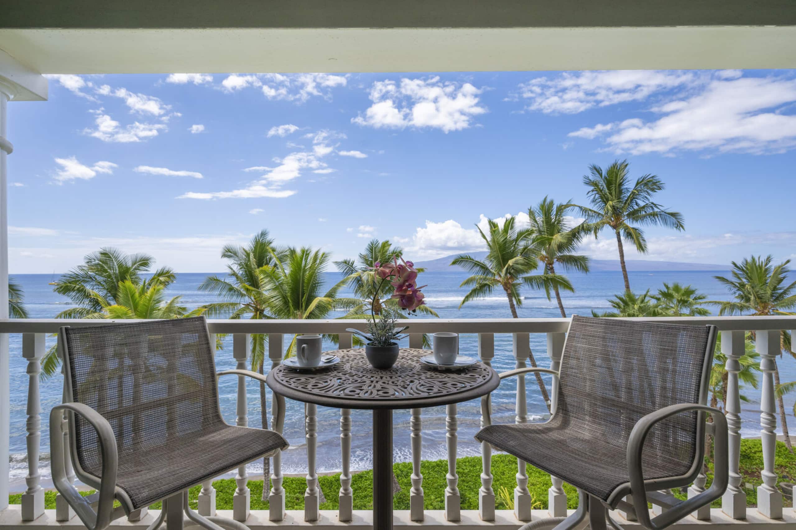 Condo in Lahaina · ★5.0 · Studio · 1 private bath - Image 1