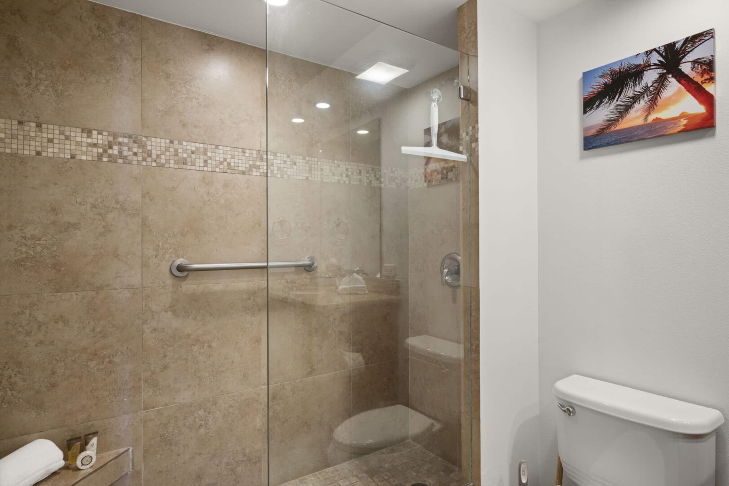 Oceanfront Studio Escape – Lahaina Shores 421 - Image 19