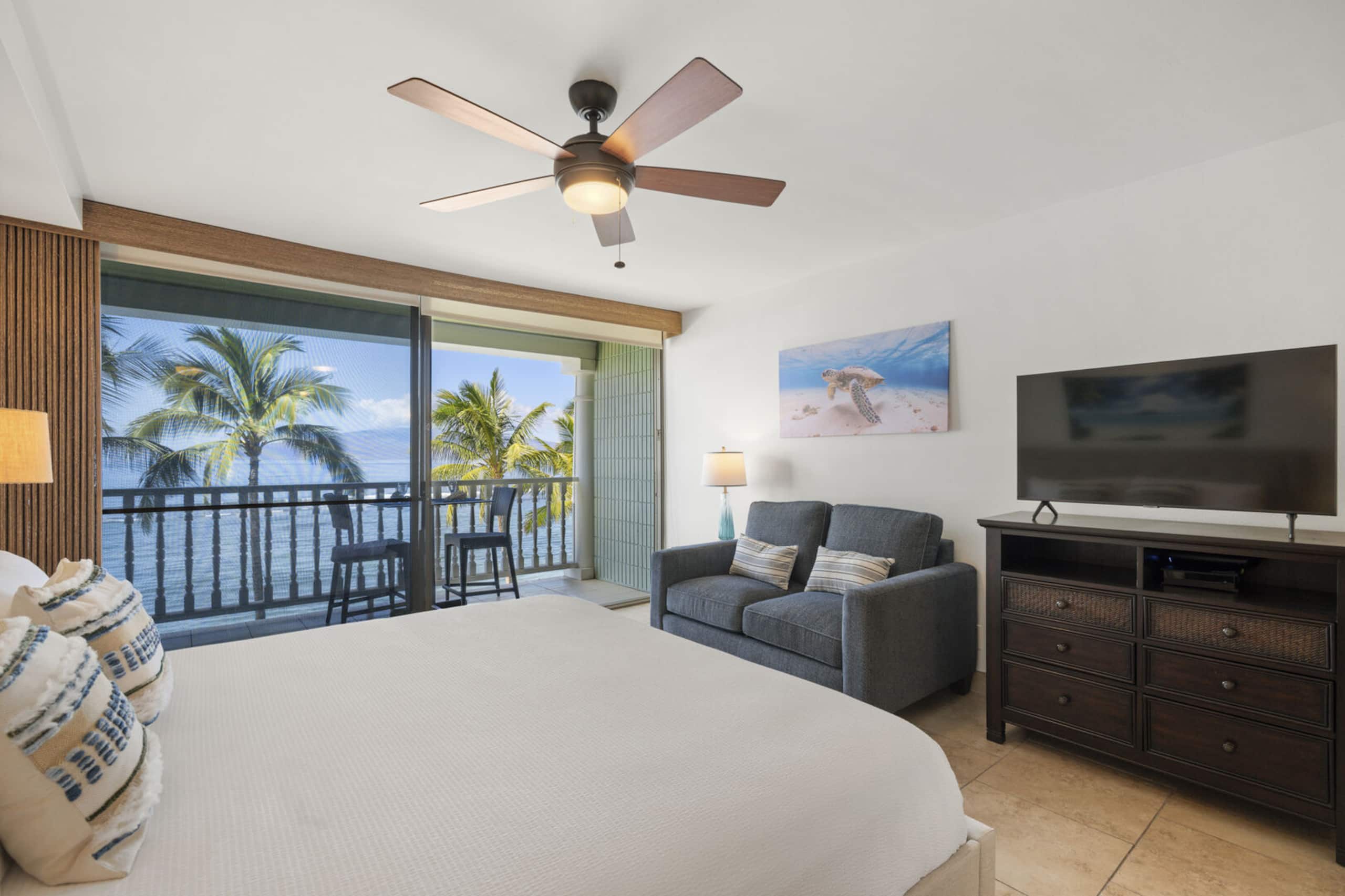 Oceanfront Studio Escape – Lahaina Shores 421 - Image 11