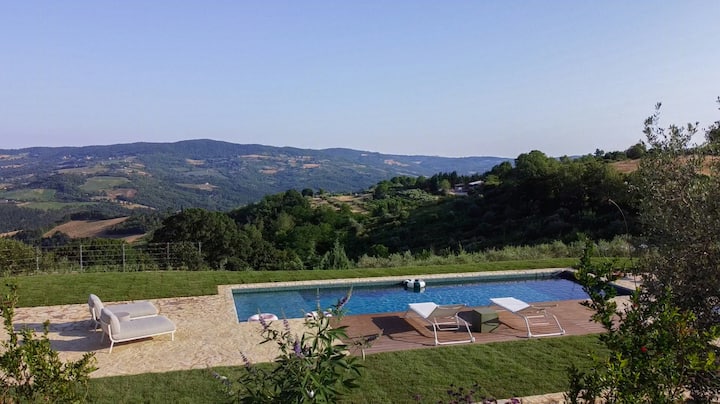 Villa Overlooking Monte Peglia Reserve - Todi