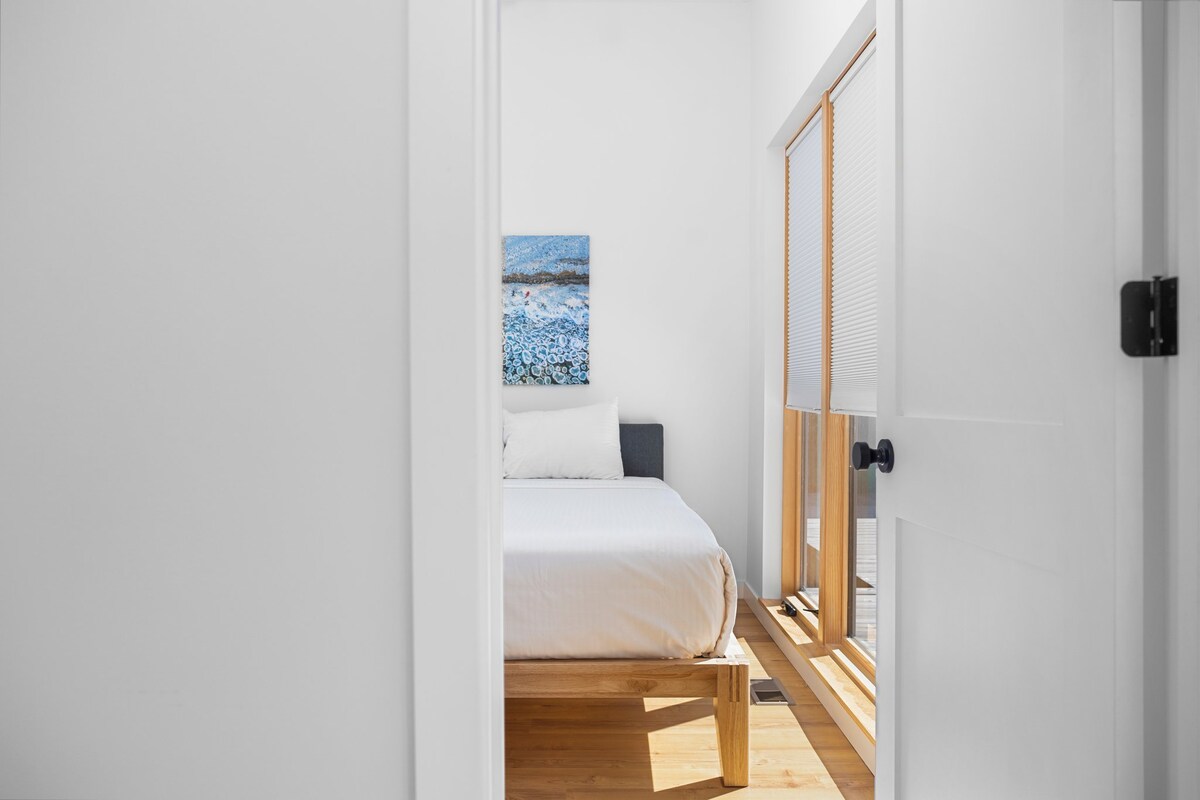 Mlango wa kuingia kwenye Chumba cha pili cha kulala