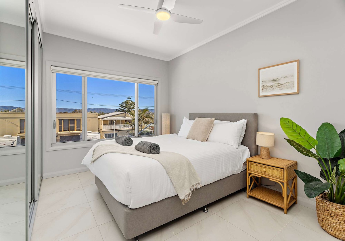 „FENG“ | manželská posteľ, šatník, vlastná kúpeľňa