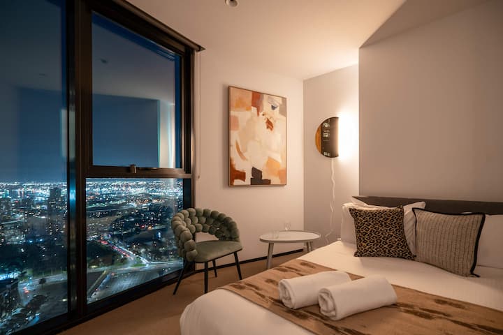 Vista nocturna desde el dormitorio