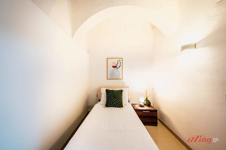 غرفة نوم فردية