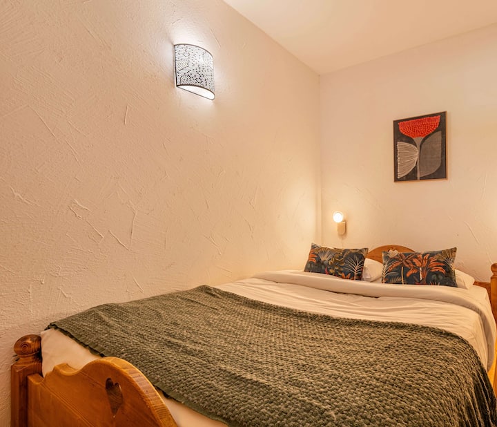 Chumba bora cha kulala chenye kitanda chenye starehe cha watu wawili