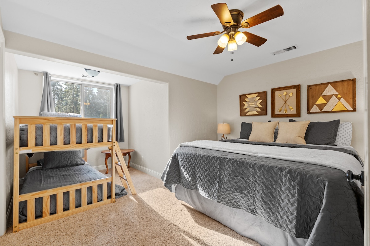 The Third Bedroom:: Features a Kings Size Bed + Bunk Bed