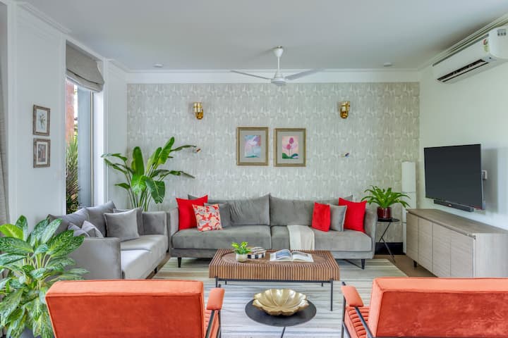 Living room image 5