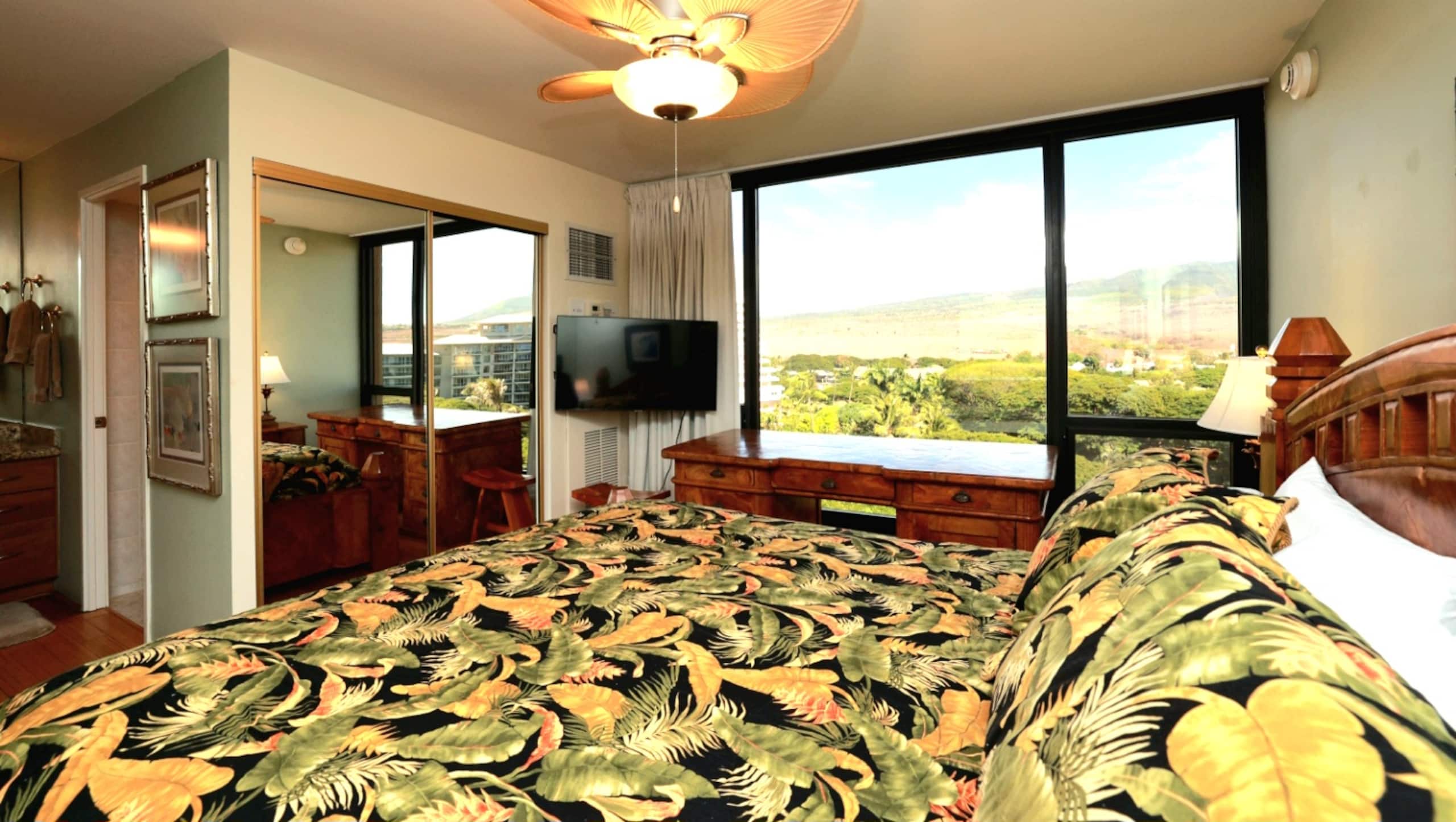 Direct Oceanfront Mahana 2 King Bed Master Suites - Image 24