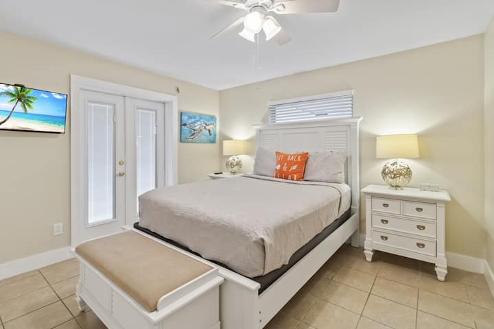 ห้องนอนผู้เข้าพักพร้อมเตียงควีนไซส์