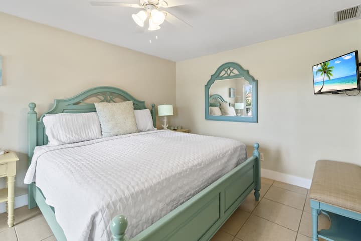 ห้องนอนผู้เข้าพักพร้อมเตียงคิงไซส์