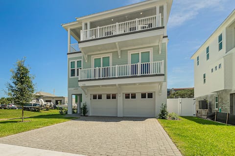 Endless Summer Oasis l Lux Home l Heated Pool