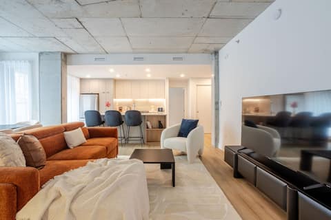 Successful Airbnb property: Stylish Retreat in Historic Old Montreal in Ville Marie