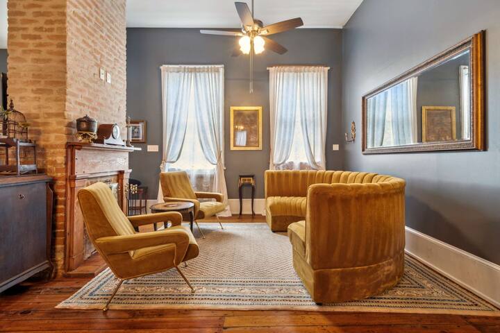 Victorian Villa w Pool & Hot Tub 5BR|6BA gallery image 5