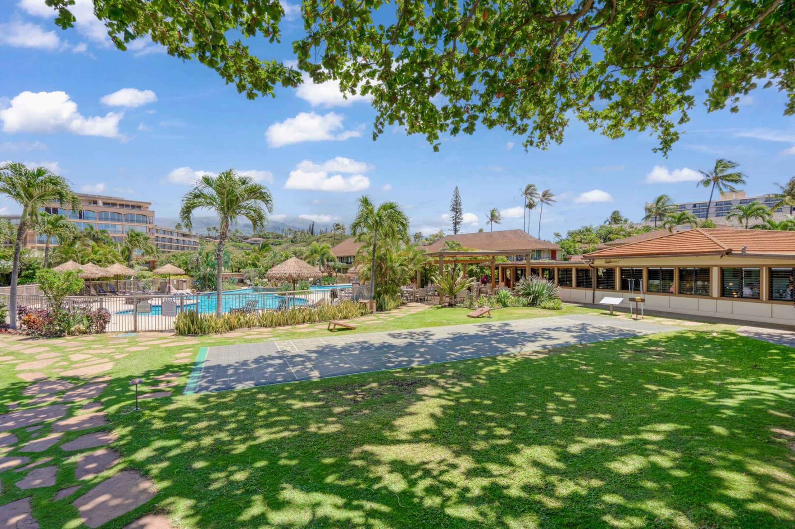 Beach Front 2 bedroom with Garden Views - Image 40